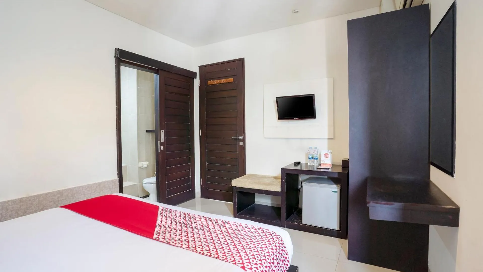 Oyo 482 Anika Guest House Kuta